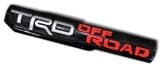 EMBLEMA ADHESIVO EN ABS IMPORTADO TRD OFF ROAD TOYOTA RAV4 2020-2025